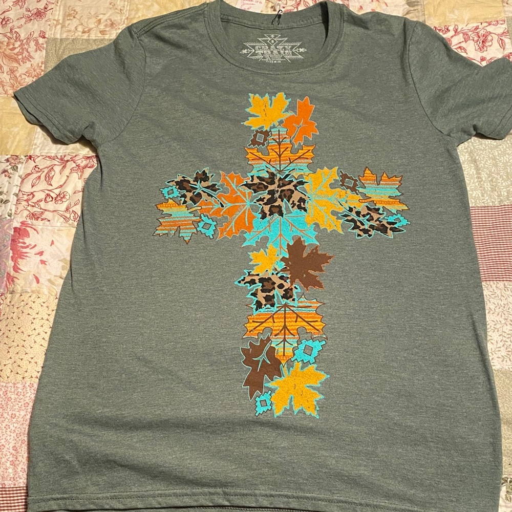 Crazy Train Green T-Shirt with Colorful Leaf Cross Design Small NWT